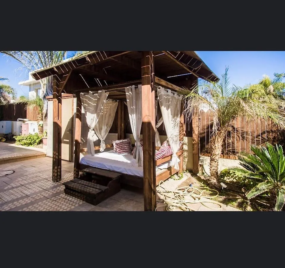 Villa Family Eilat With Heated Pool Guest house