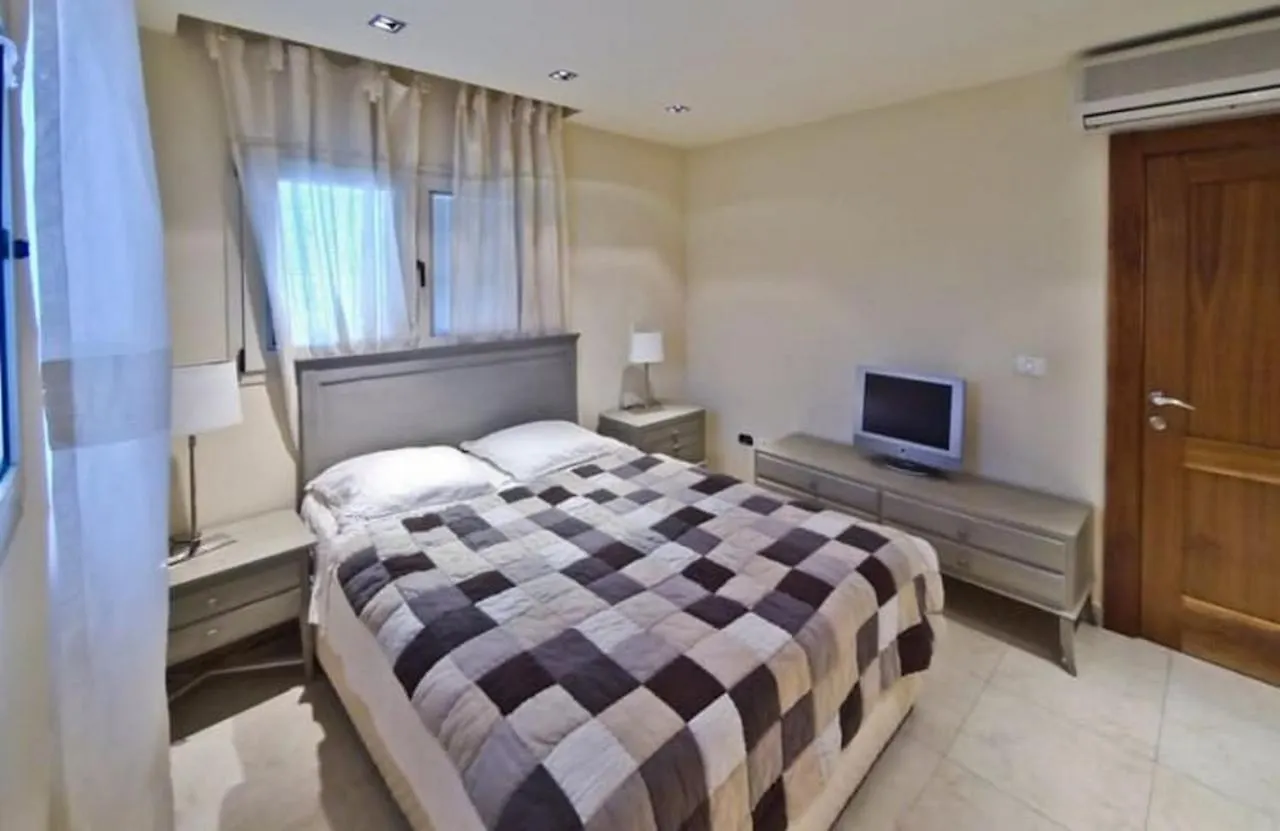 Villa Family Eilat With Heated Pool